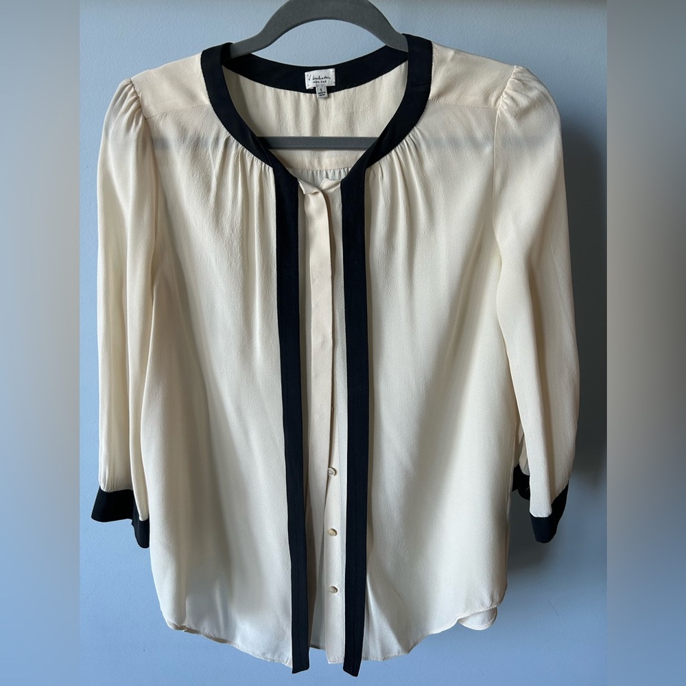 Aritzia | t. babaton silk blouse
